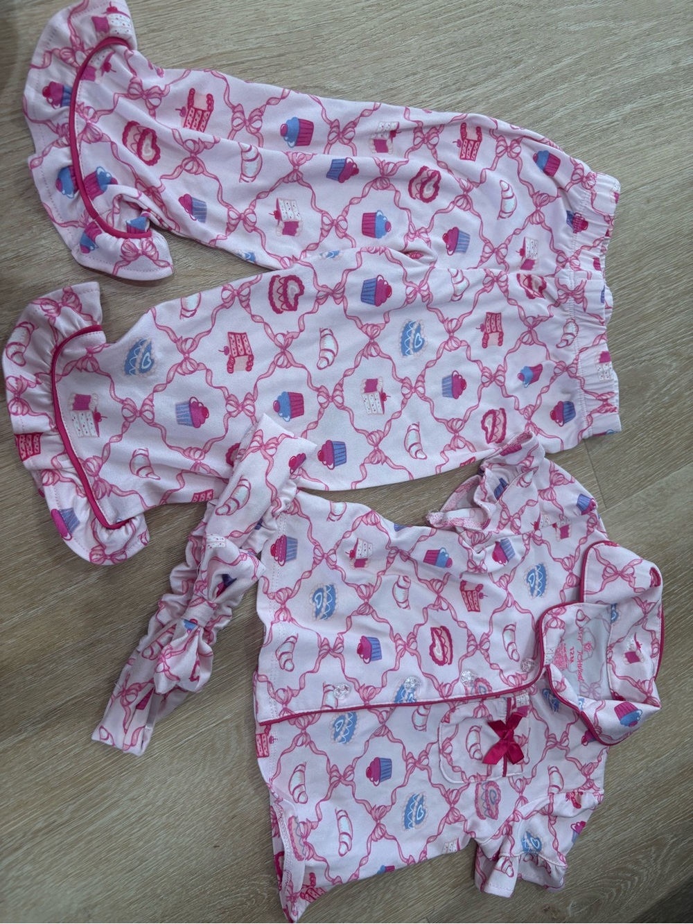 Betsey Johnson Pink Cupcake & Bow Pajama Set